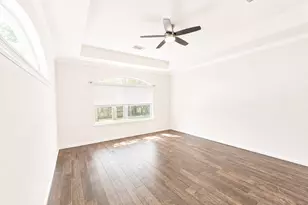 98 W Knightsbridge Dr, The Woodlands, TX 77385 - Photo 16