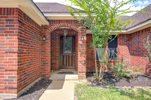 1145 Westglen Dr, Alvin, TX 77511 - Photo 4