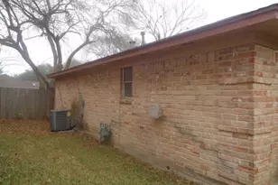 14022 Greenway Dr, Sugar Land, TX 77498 - Photo 28