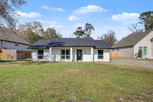 1719 Eastvale Dr, Spring, TX 77386 - Photo 6