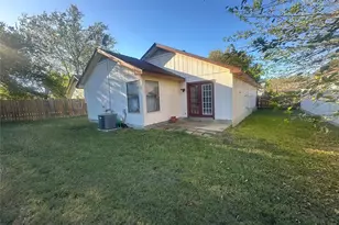 903 Greenbriar Loop, Round Rock, TX 78664 - Photo 18