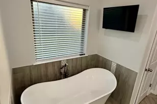 2295 Diamond D Dr, Beaumont, TX 77713 - Photo 18