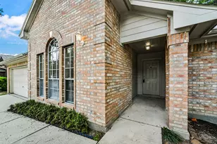 1748 Hazelwood St, Conroe, TX 77301 - Photo 4