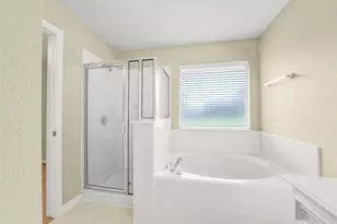 1748 Hazelwood St, Conroe, TX 77301 - Photo 20
