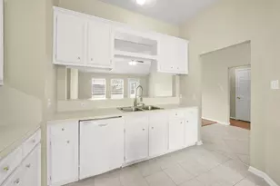 1748 Hazelwood St, Conroe, TX 77301 - Photo 12