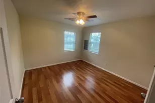 3942 King St, Houston, TX 77026 - Photo 4