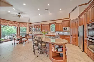 3 Quinn's Cabin Ct, Conroe, TX 77304 - Photo 14