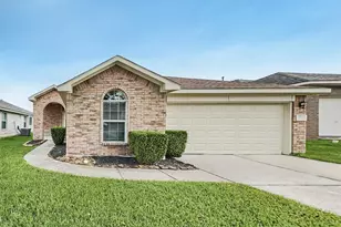 2204 Perkins Crossing Dr, Conroe, TX 77304 - Photo 1