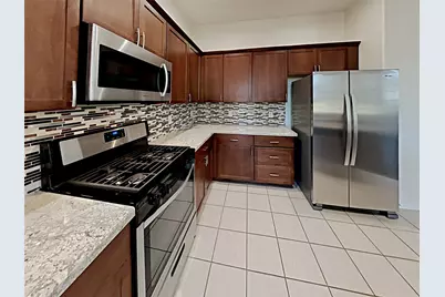 2204 Perkins Crossing Drive, Conroe, TX 77304 - Photo 2