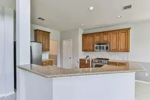 13002 Misty Bay Ln, Pearland, TX 77584 - Photo 6