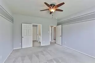 13002 Misty Bay Ln, Pearland, TX 77584 - Photo 10