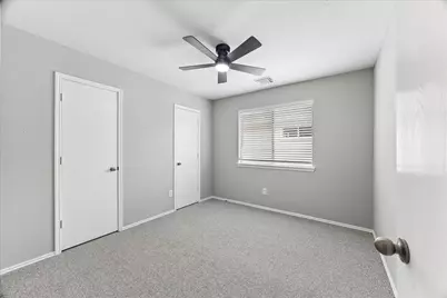 4918 Grasilla Drive, Houston, TX 77045 - Photo 10