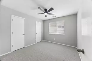 4918 Grasilla Dr, Houston, TX 77045 - Photo 10