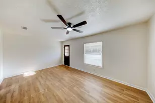 2002 Vermont St, Baytown, TX 77520 - Photo 14
