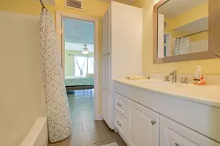 21225 Gulf Dr, Galveston, TX 77554 - Photo 12