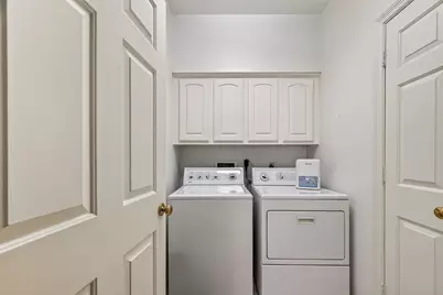 2827 Timber Briar Circle, Houston, TX 77059 - Photo 26