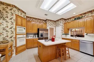 2827 Timber Briar Cir, Houston, TX 77059 - Photo 10