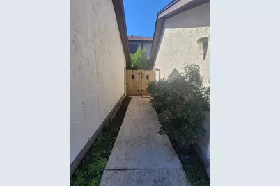 7523 Beaudelaire Circle, Galveston, TX 77551 - Photo 20