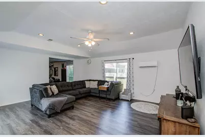 531 S 2nd Street, La Porte, TX 77571 - Photo 22