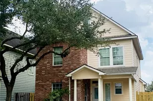 14310 Summer Garden Dr, Houston, TX 77083 - Photo 2