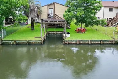 7030 Terrasso Drive, Hitchcock, TX 77563 - Photo 6