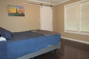 1013 Prairie Lea St, Brenham, TX 77833 - Photo 18