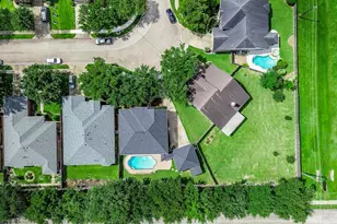 13938 Charterhouse Way, Sugar Land, TX 77498 - Photo 34