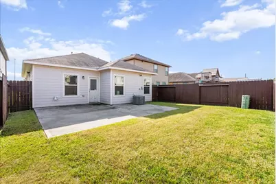 9731 Colsterdale Court, Houston, TX 77044 - Photo 16