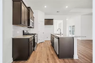 10 Keystone Court, Angleton, TX 77515 - Photo 8