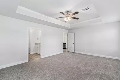 10 Keystone Court, Angleton, TX 77515 - Photo 2