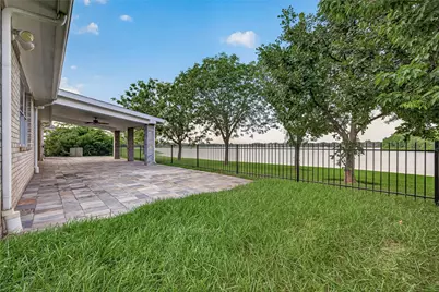 3831 Lakeridge Canyon Drive, Sugar Land, TX 77498 - Photo 48