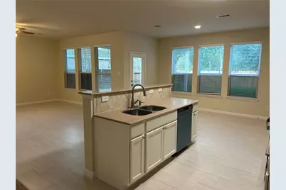 106 Easton Glen Lane, Dickinson, TX 77539 - Photo 4