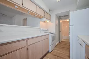 2750 Holly Hall St, Houston, TX 77054 - Photo 12