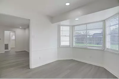 6227 Leaf Arbor Drive, Houston, TX 77092 - Photo 8