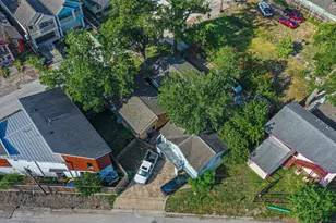 1110 E 27th St, Houston, TX 77009 - Photo 34