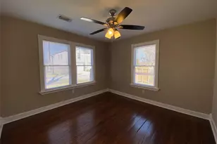 1110 E 27th St, Houston, TX 77009 - Photo 14