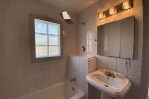 1110 E 27th St, Houston, TX 77009 - Photo 16