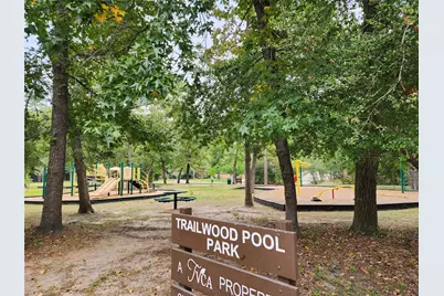 1402 Trailwood Village Drive, Houston, TX 77339 - Photo 24