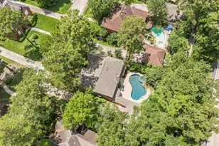 10 Brookline Ct, The Woodlands, TX 77381 - Photo 48