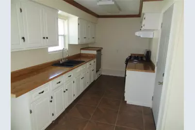 2912 25th Street N, Texas City, TX 77590 - Photo 4