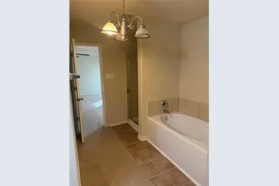 1330 Reedpoint Drive, Houston, TX 77090 - Photo 16