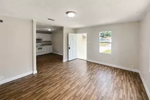 11919 Kingslake Forest Dr, Houston, TX 77044 - Photo 8