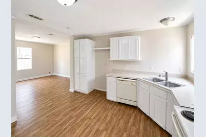 11919 Kingslake Forest Drive, Houston, TX 77044 - Photo 14