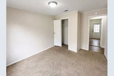 11919 Kingslake Forest Drive, Houston, TX 77044 - Photo 18