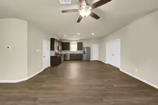 4274 McGregor Blf Ln, Conroe, TX 77304 - Photo 6