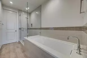 2047 Westcreek Ln, Houston, TX 77027 - Photo 14