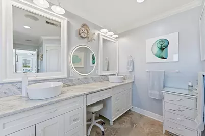 208 Coconut Street, Tiki Island, TX 77554 - Photo 12