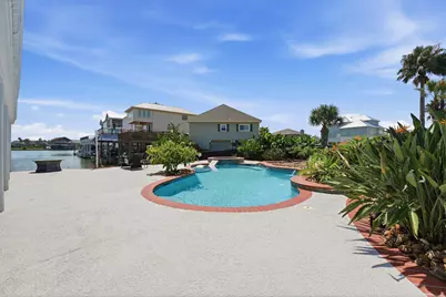 208 Coconut Street, Tiki Island, TX 77554 - Photo 28