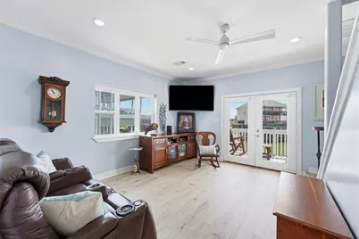 208 Coconut Street, Tiki Island, TX 77554 - Photo 20