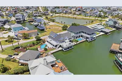 208 Coconut Street, Tiki Island, TX 77554 - Photo 32